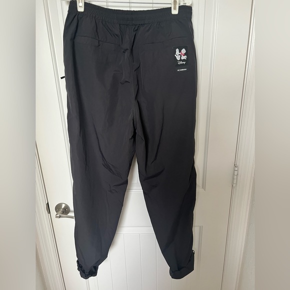 Cargo Style pants from Uniqlo Disney Ambush collaboration - Picture 4 of 6